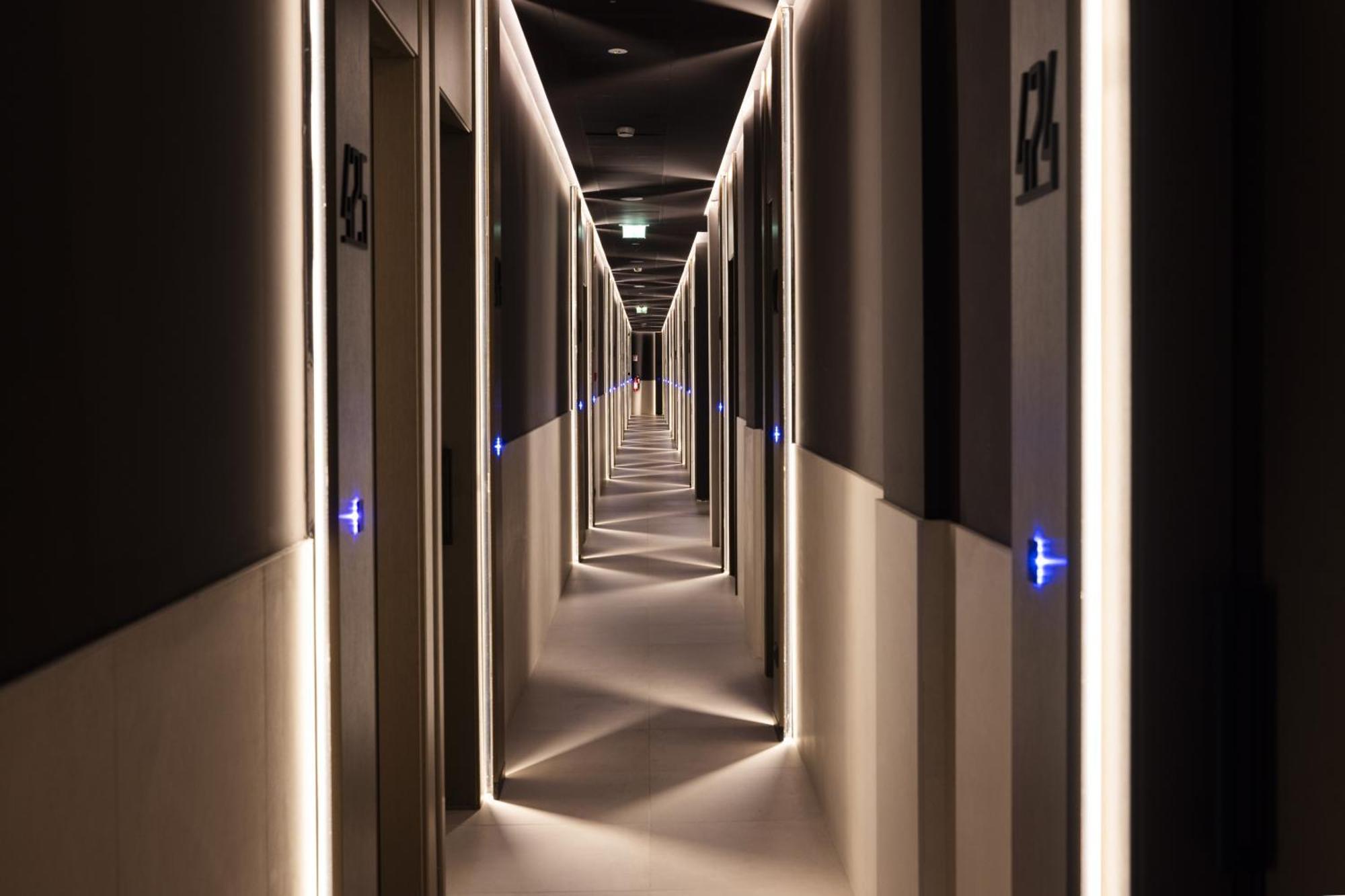 Joy 124 Hotel Milano Bagian luar foto