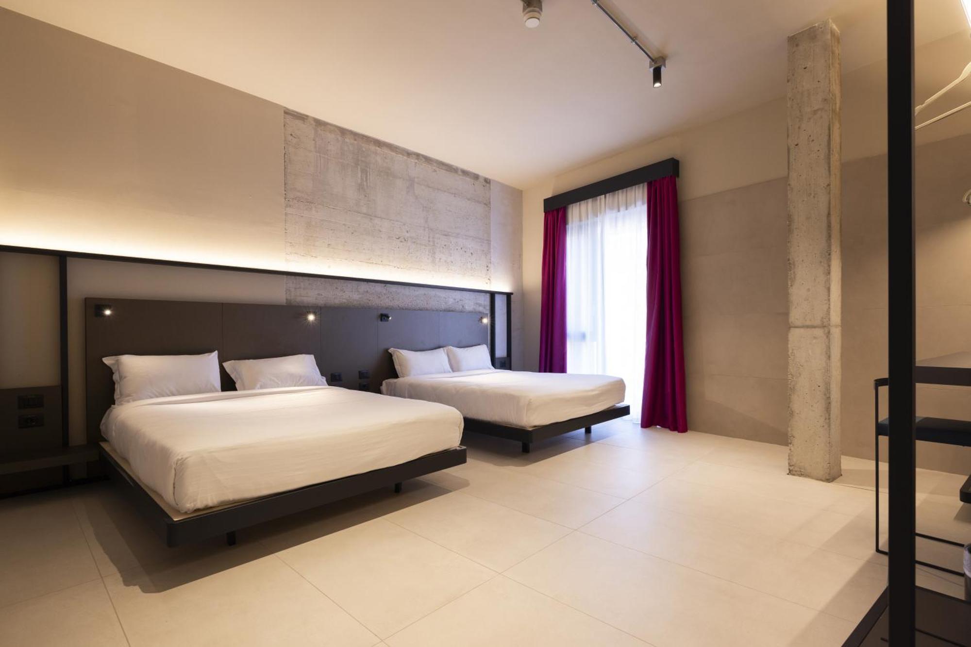 Joy 124 Hotel Milano Bagian luar foto