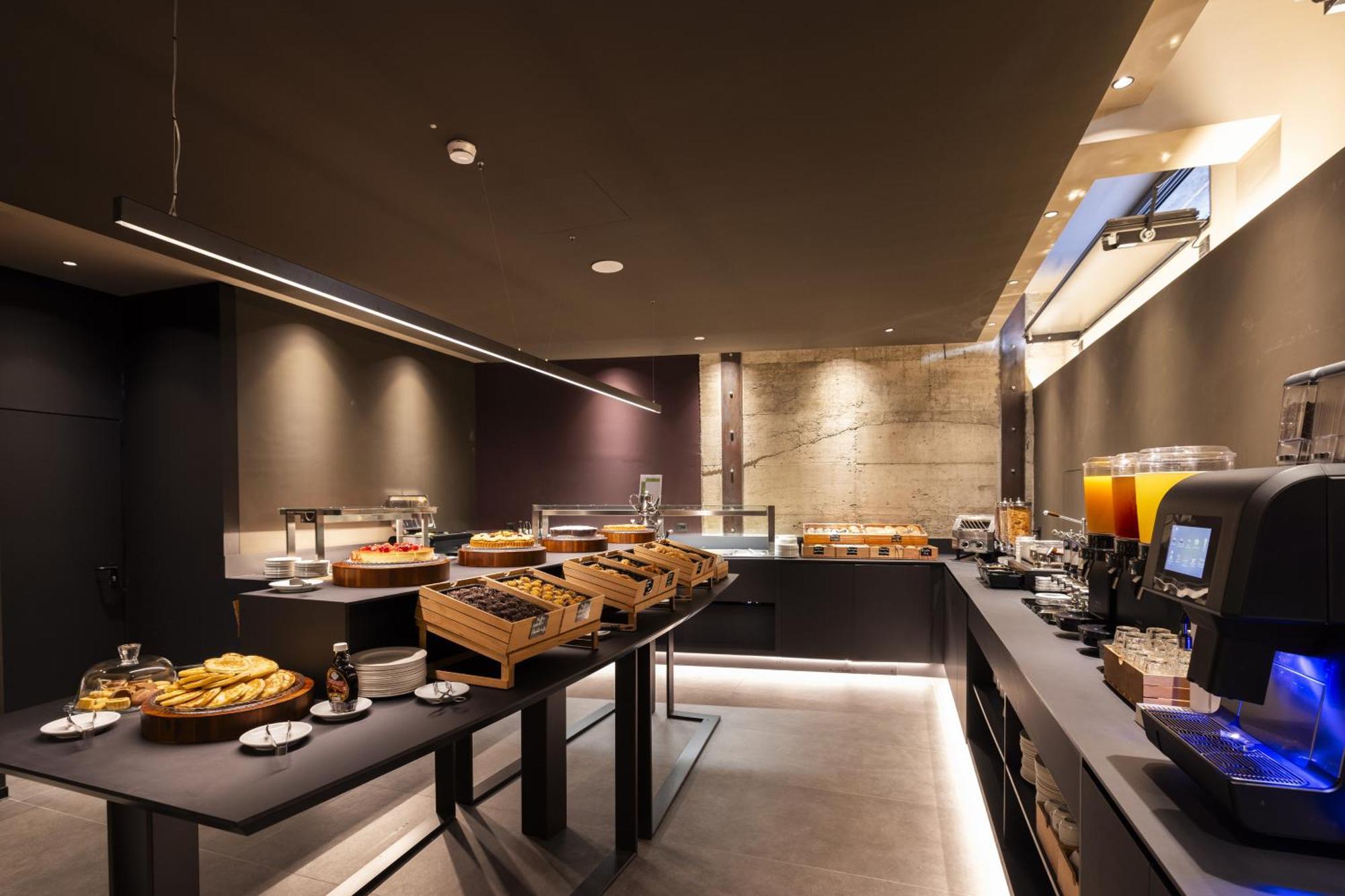 Joy 124 Hotel Milano Bagian luar foto